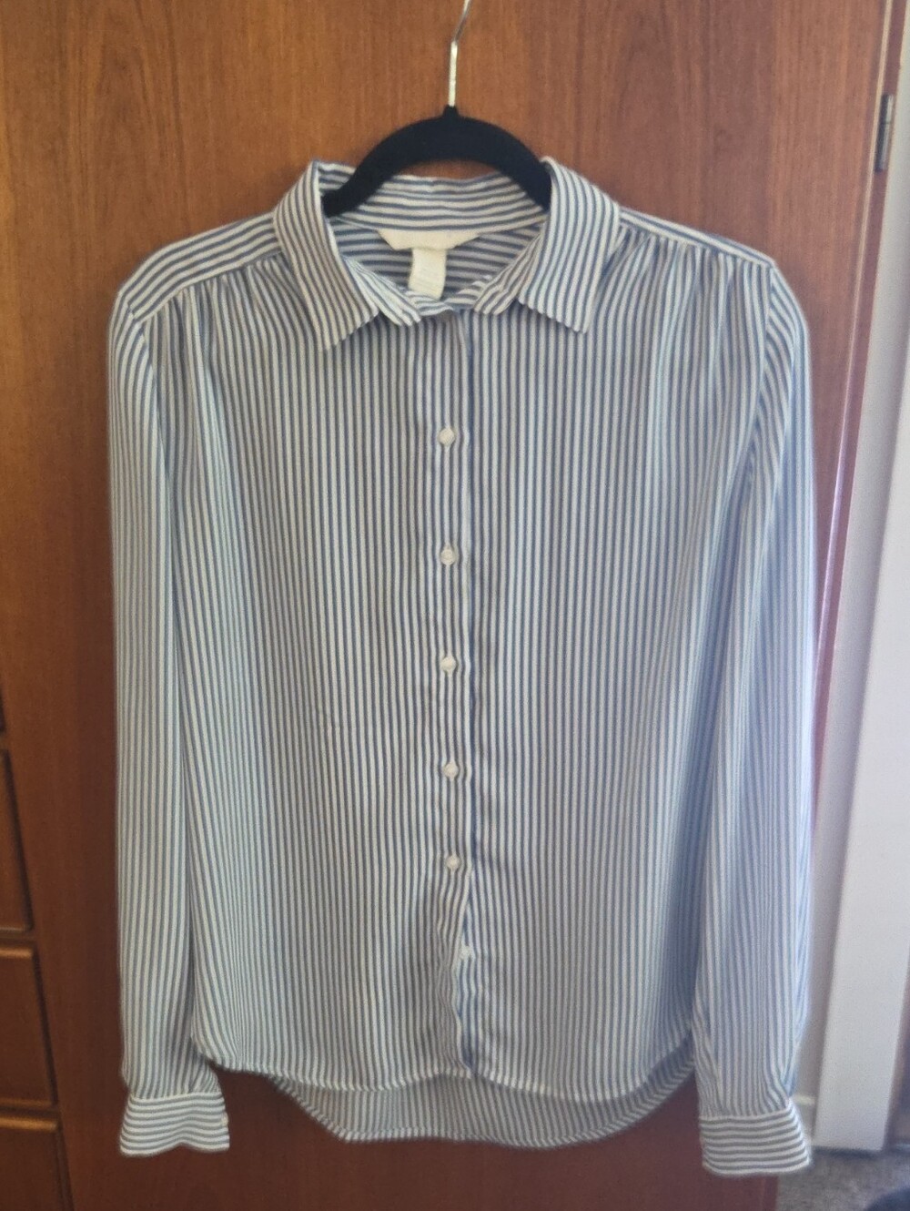 H&M Blue and White Vertical Stripe Button-Up Shirt Women's Size XS - Silky Soft
